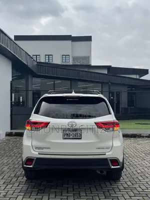 Toyota Highlander Limited Platinum 4x2 V6 (3.5L 6cyl 8A) 2018 White