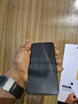 Apple iPhone 11 Pro Max 64 GB Gold