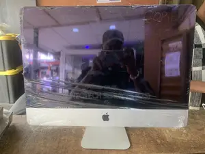 Desktop Computer Apple iMac 8GB Intel Core i5 HDD 1T