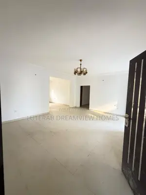 3bdrm Block of Flats in Heart Of Wuse 2 for rent