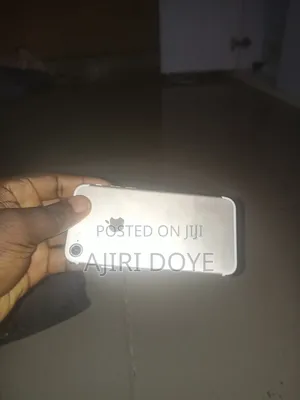 Apple iPhone 7 32 GB Gold