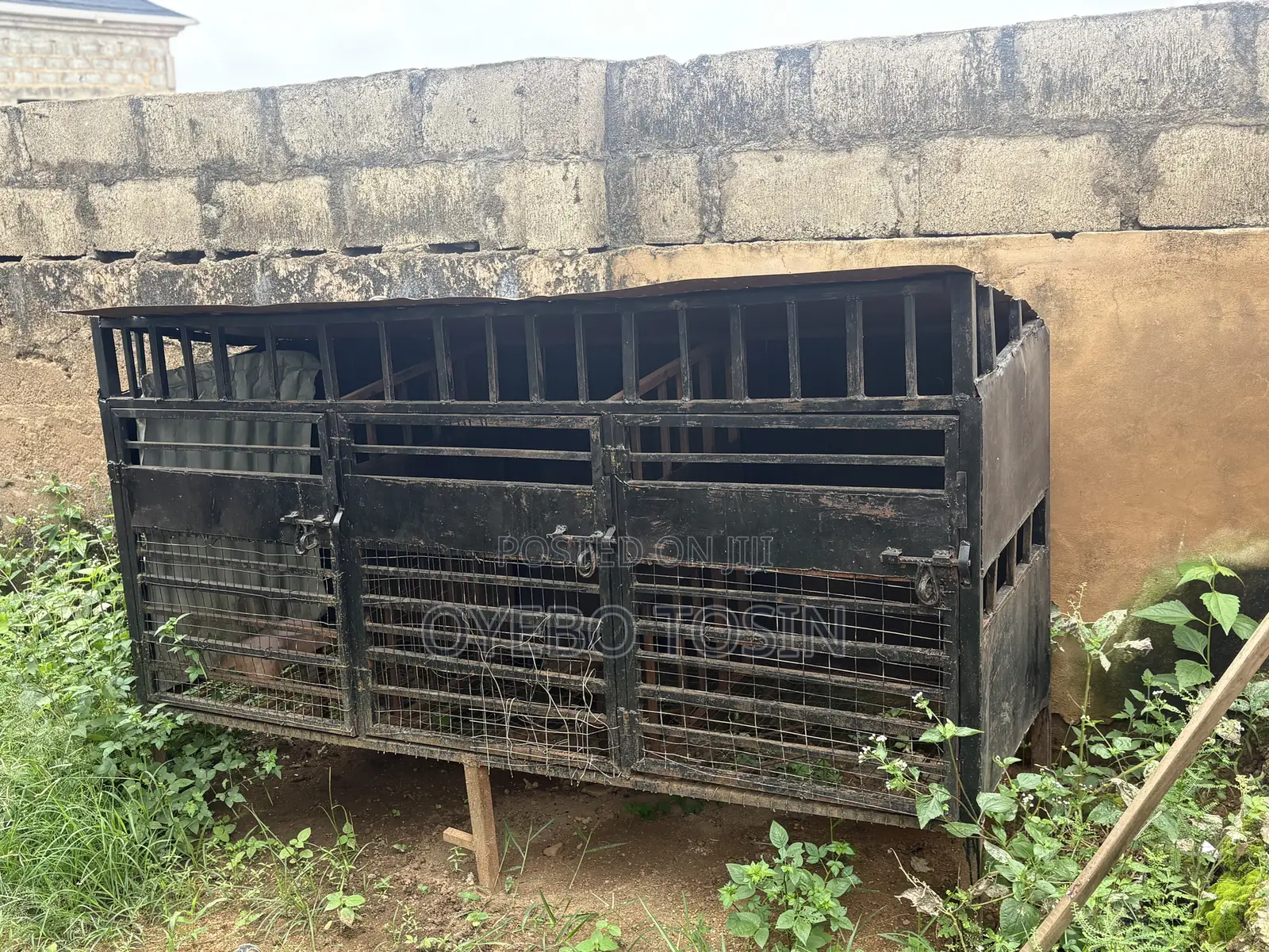 Three Room Dog Cage