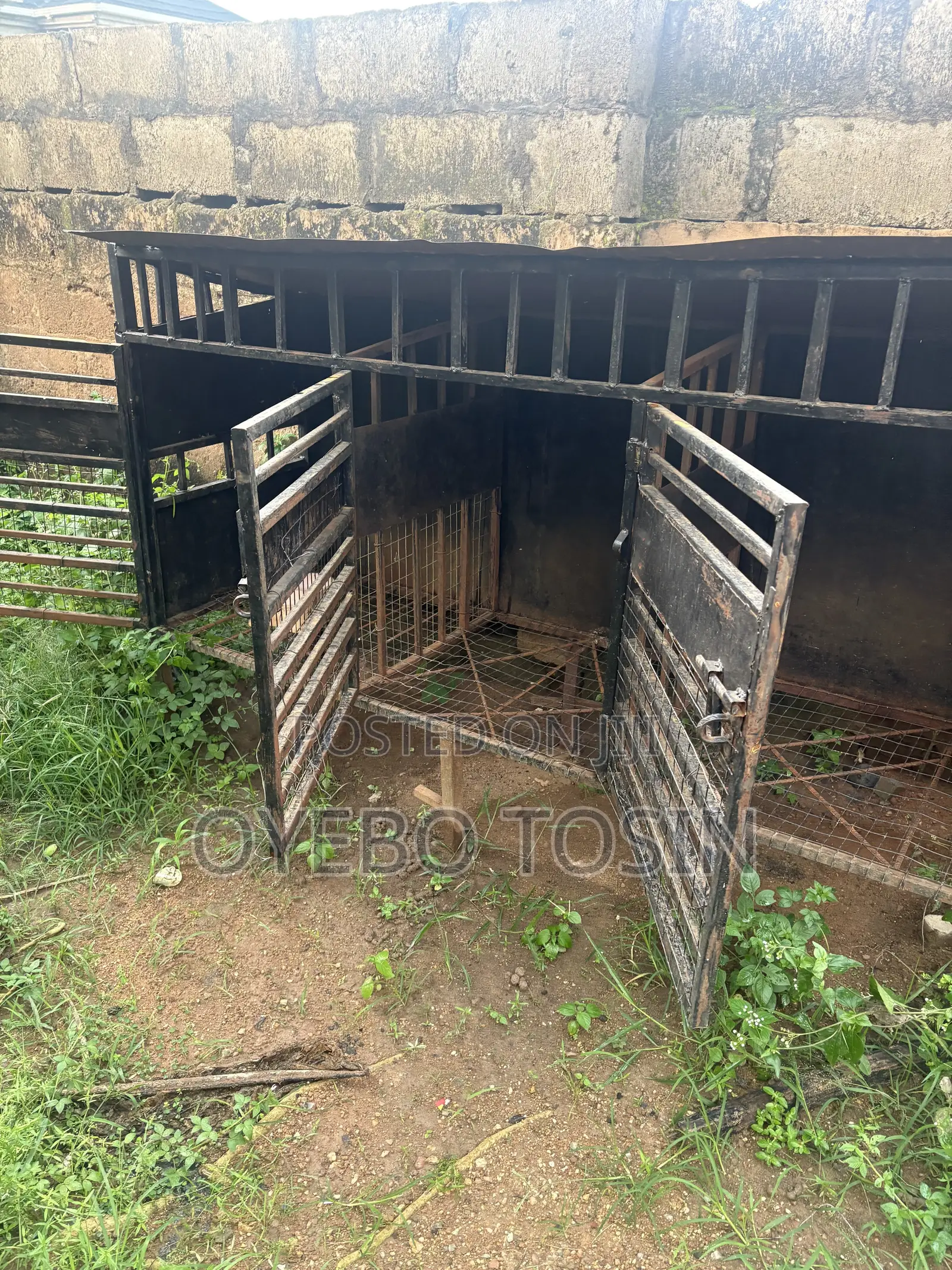 Three Room Dog Cage