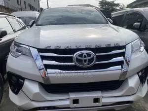Toyota Fortuner 4.0 AWD 2020 White