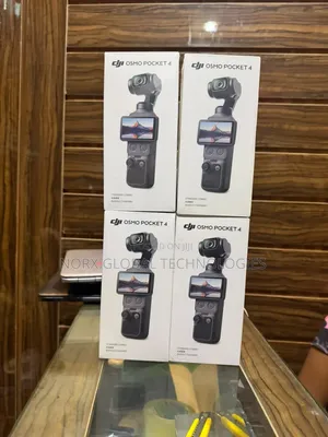 DJI Osmo Pocket 4 Standard Combo