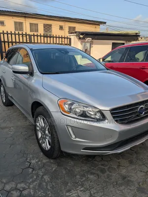 Volvo XC60 3.2 Premier Plus AWD 2015 Silver