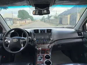 Toyota Highlander 2013 Blue