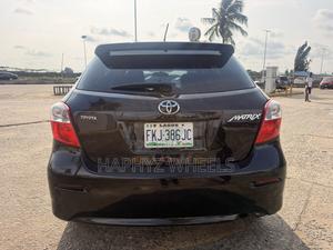 Toyota Matrix Hatchback FWD (1.8L 4cyl 5M) 2009 Black