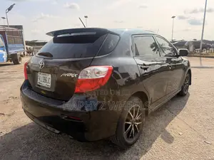 Toyota Matrix Hatchback FWD (1.8L 4cyl 5M) 2009 Black