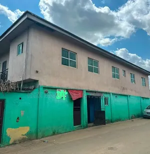 5bdrm Block of Flats in Rumuosi , Port, East West Road for sale