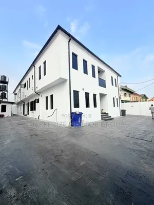 3bdrm Apartment in Gbagada Lagos for sale