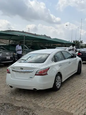 Nissan Altima 2015 White