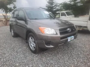 Toyota RAV4 3.5 4x4 2011 Gray