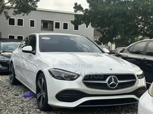 Mercedes-Benz C300 2022 White