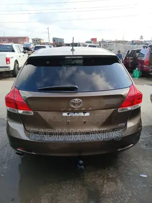 Toyota Venza LE 2010 Brown