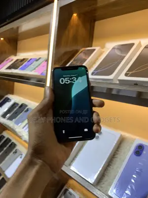 Apple iPhone XR 64 GB Black