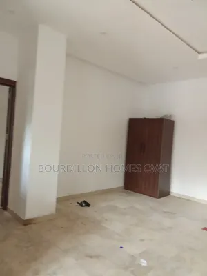 1bdrm Apartment in Lekki Phase 1 for rent