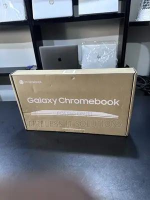 New Laptop Samsung Chromebook Pro 4GB SSD 32GB