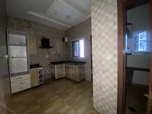 3bdrm Apartment in Lekki Phase 1 for rent