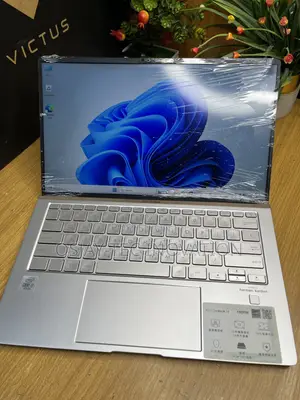 Laptop Asus Zenbook 14 UX434 32GB Intel Core i7 SSD 256GB