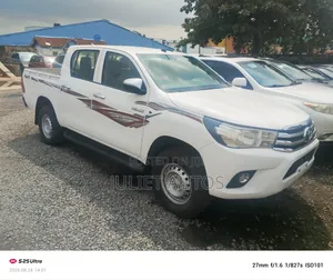 Toyota Hilux 2018 White