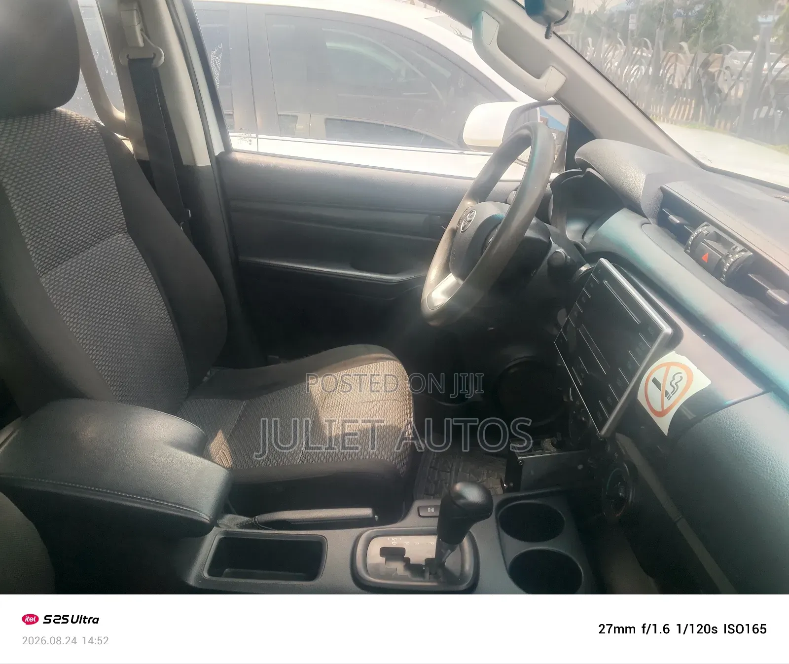 Toyota Hilux 2018 White