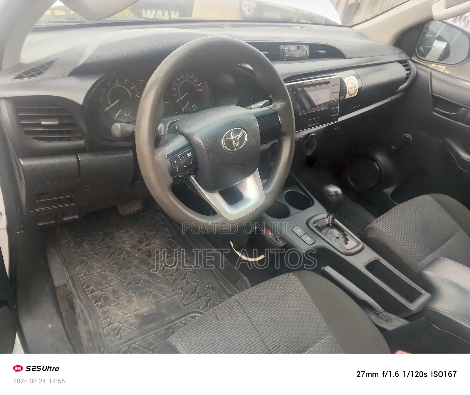 Toyota Hilux 2018 White