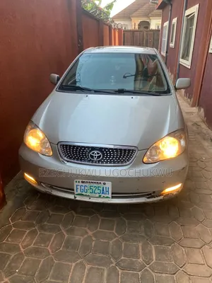 Toyota Corolla 2006 Gold
