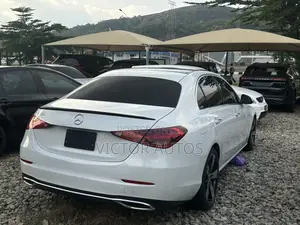 Mercedes-Benz C300 2022 White