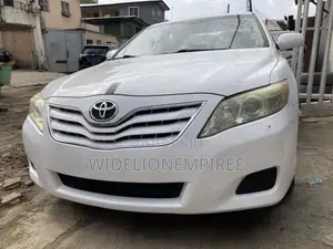 Toyota Camry 2010 White