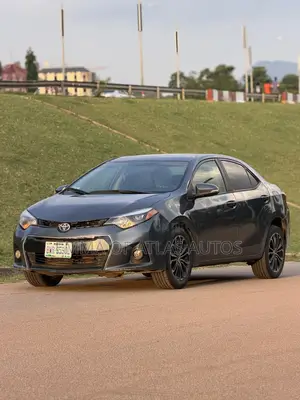 Toyota Corolla S 4dr Sedan (1.8L 4cyl CVT) 2014 Gray
