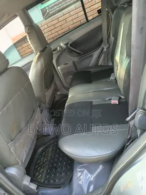 Toyota RAV4 Automatic 2004 Silver