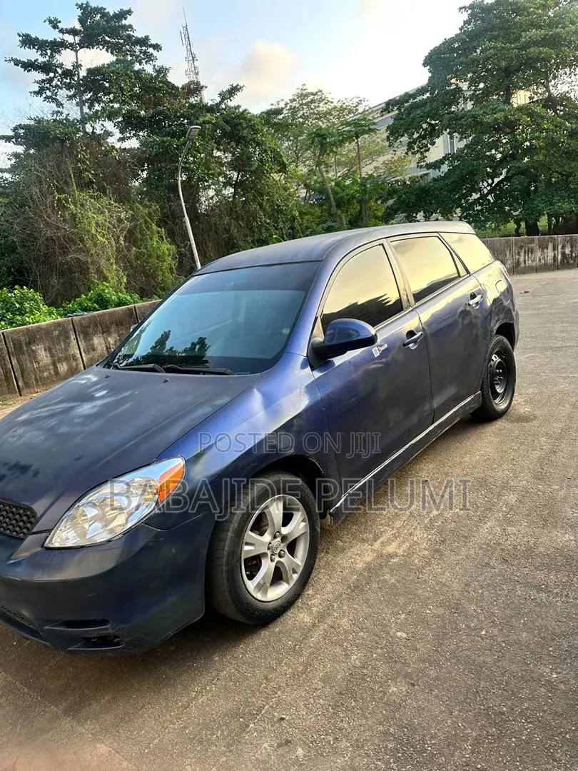 Toyota Matrix 2004 Blue