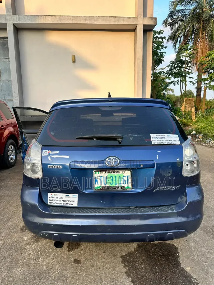 Toyota Matrix 2004 Blue