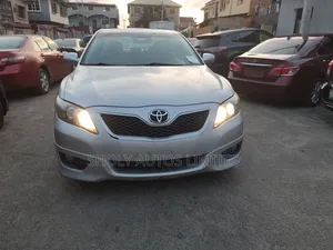 Toyota Camry 2011 Silver