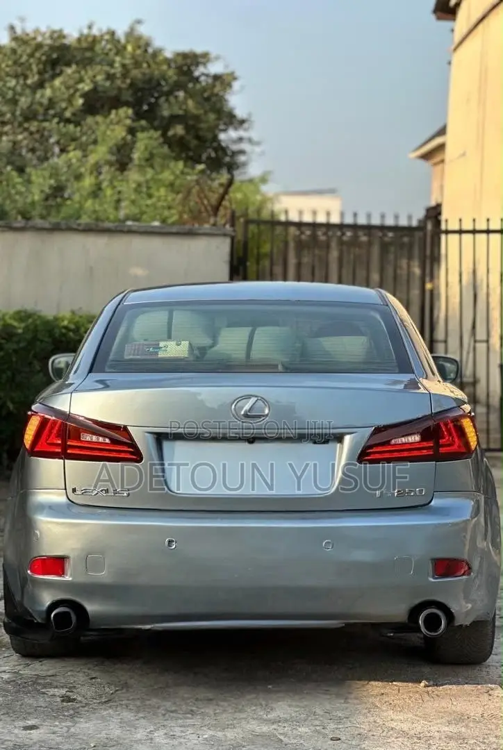 Lexus IS 250 2008 Blue