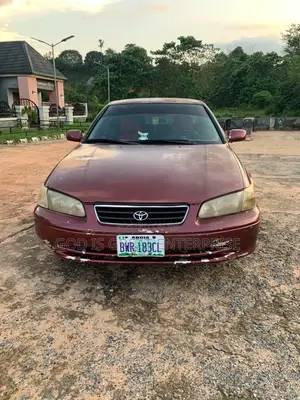Toyota Camry XLE 4dr Sedan (2.4L 4cyl 4A) 2002 Red
