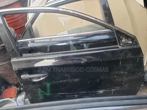 Front Right Door Toyota Avalon 2014-2018 Model Tokunbo