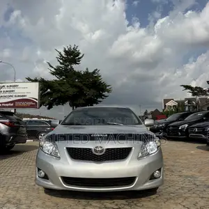 Toyota Corolla 2010 Silver