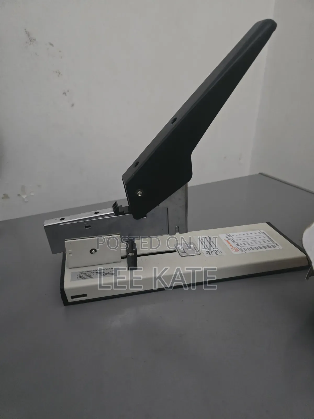 Heavy Duty Stapler