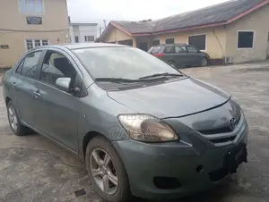 Toyota Yaris 2007 Gray