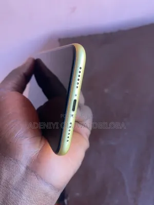 Apple iPhone 11 128 GB Gold