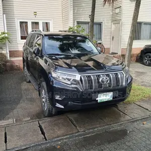 Toyota Land Cruiser Prado 2019 Black