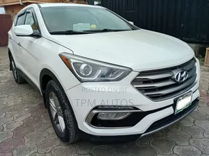 Hyundai Santa Fe 2017 White