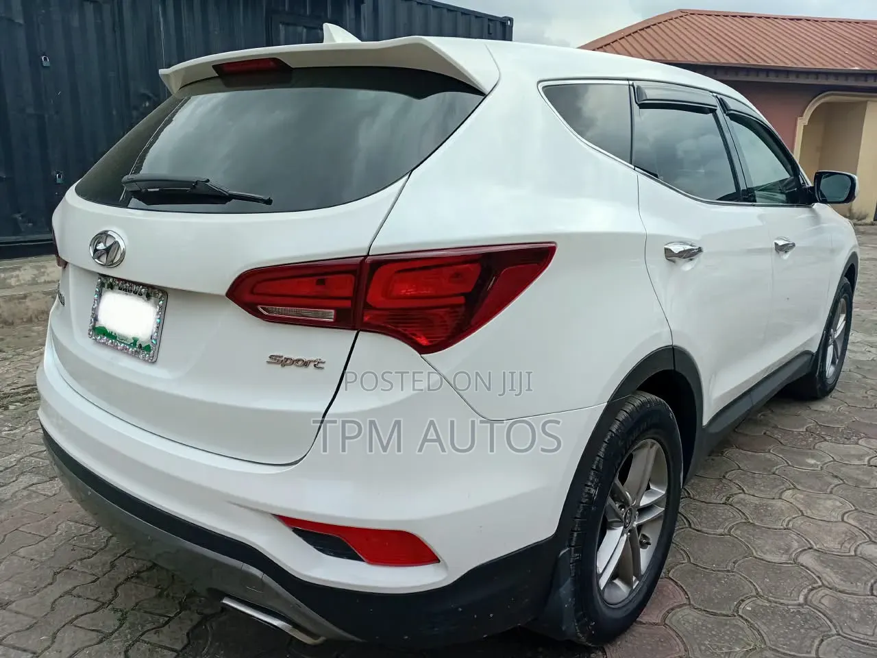 Hyundai Santa Fe 2017 White