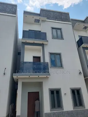 Furnished 3bdrm Duplex in Gaduwa for sale