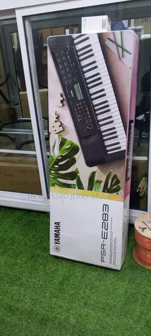 Yamaha PRS E283 Keyboard