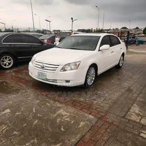 Toyota Avalon 2008 White