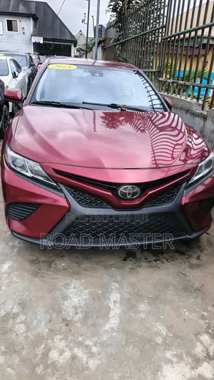 Toyota Camry 2018 Burgundy
