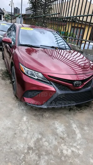 Toyota Camry 2018 Burgundy